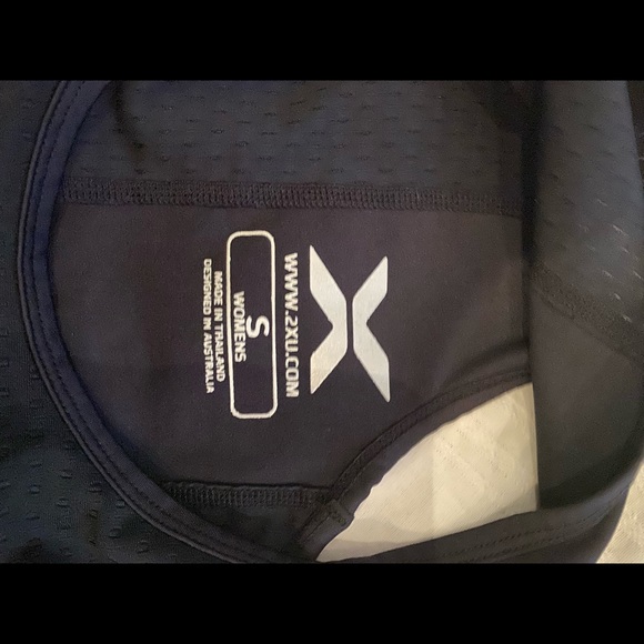 Black 2XU athletic tank top size small - Picture 5 of 5